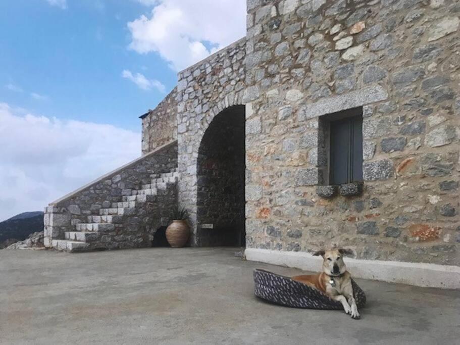 Lagia Zen Residence In Mani Exterior photo
